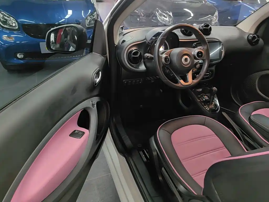 smart fortwo 2019 — фото 16