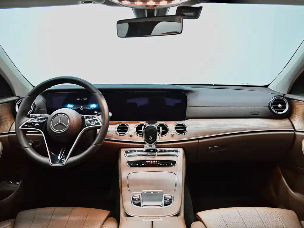 Mercedes-Benz E-Class New Energy 2022 — фото 14