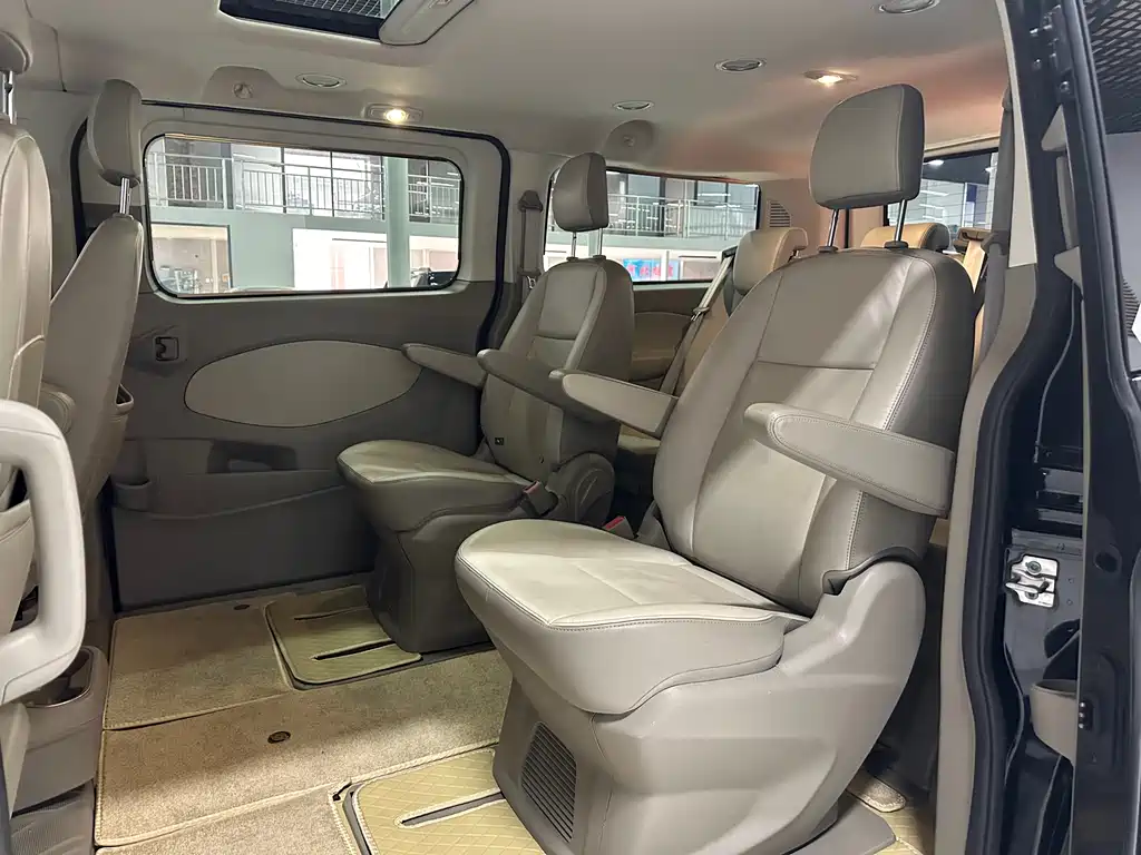 Ford Tourneo 2017 — фото 8