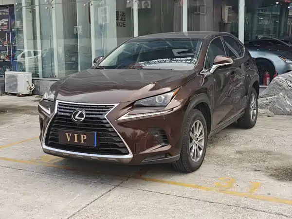 Lexus NX 2018