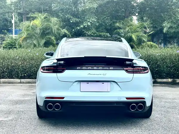 Porsche Panamera 2018