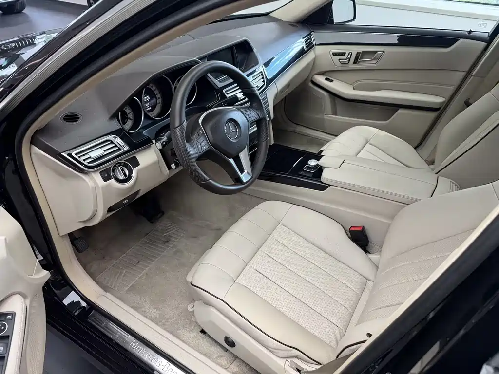 Mercedes-Benz E-Class 2014 — фото 20
