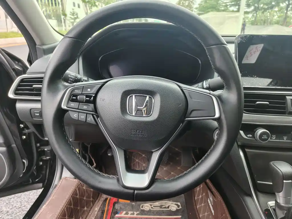 Honda Accord 2023 — фото 10