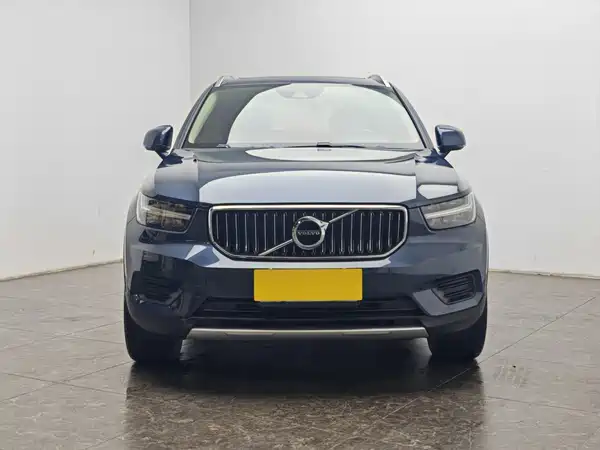 Volvo XC40 2021