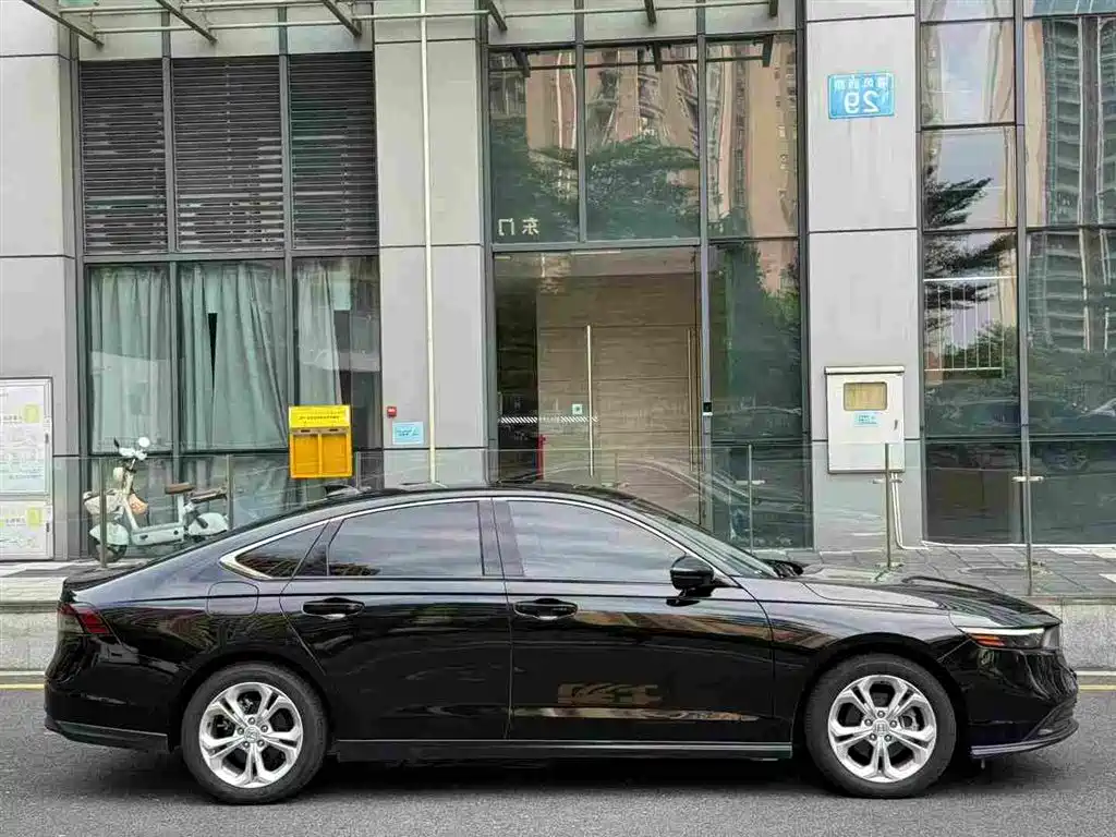 Honda Accord 2024 — фото 4