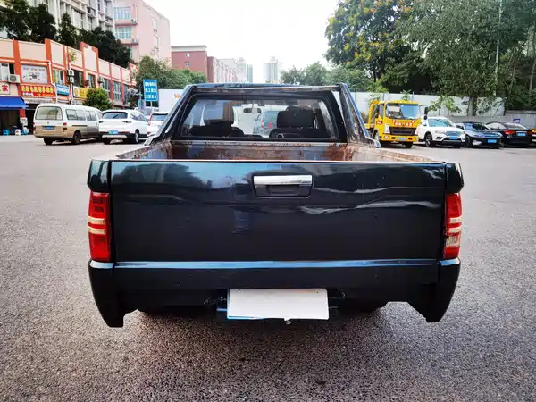 Isuzu Pickup 2016