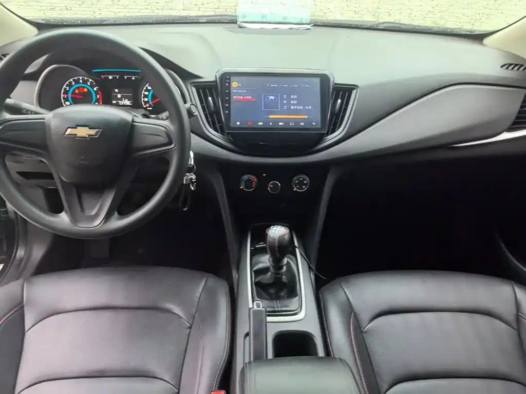 Chevrolet Cavalier 2017 — фото 10