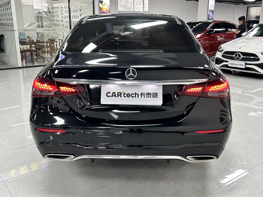 Mercedes-Benz E-Class 2022