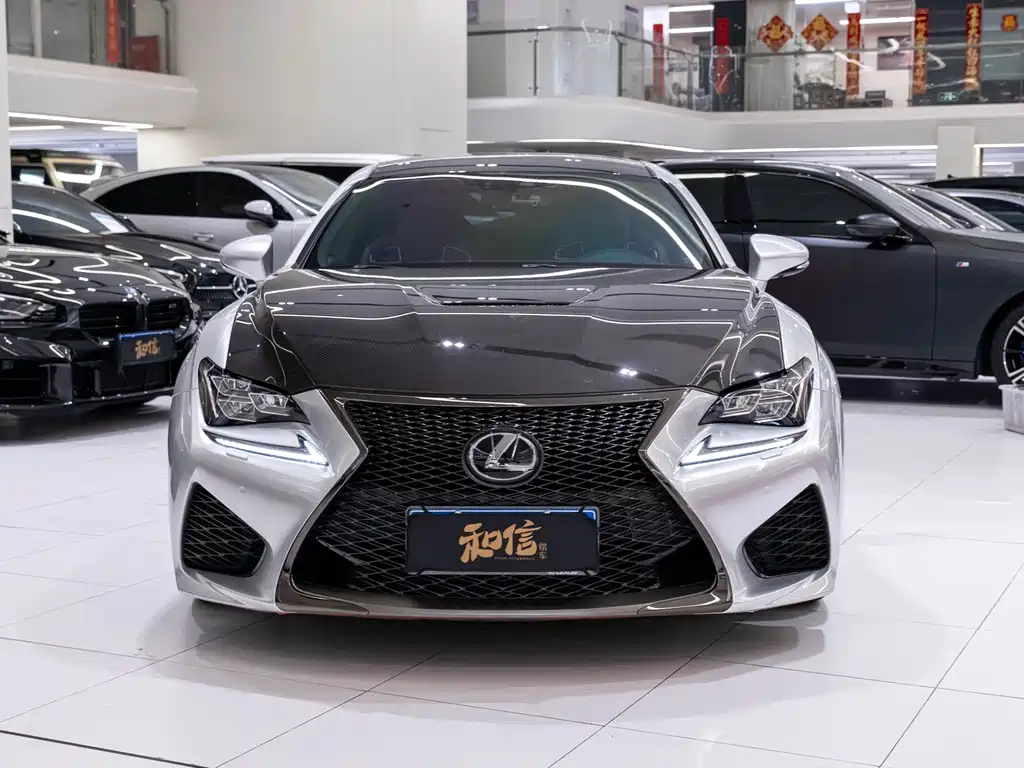 Lexus RC F 2016 — фото 2