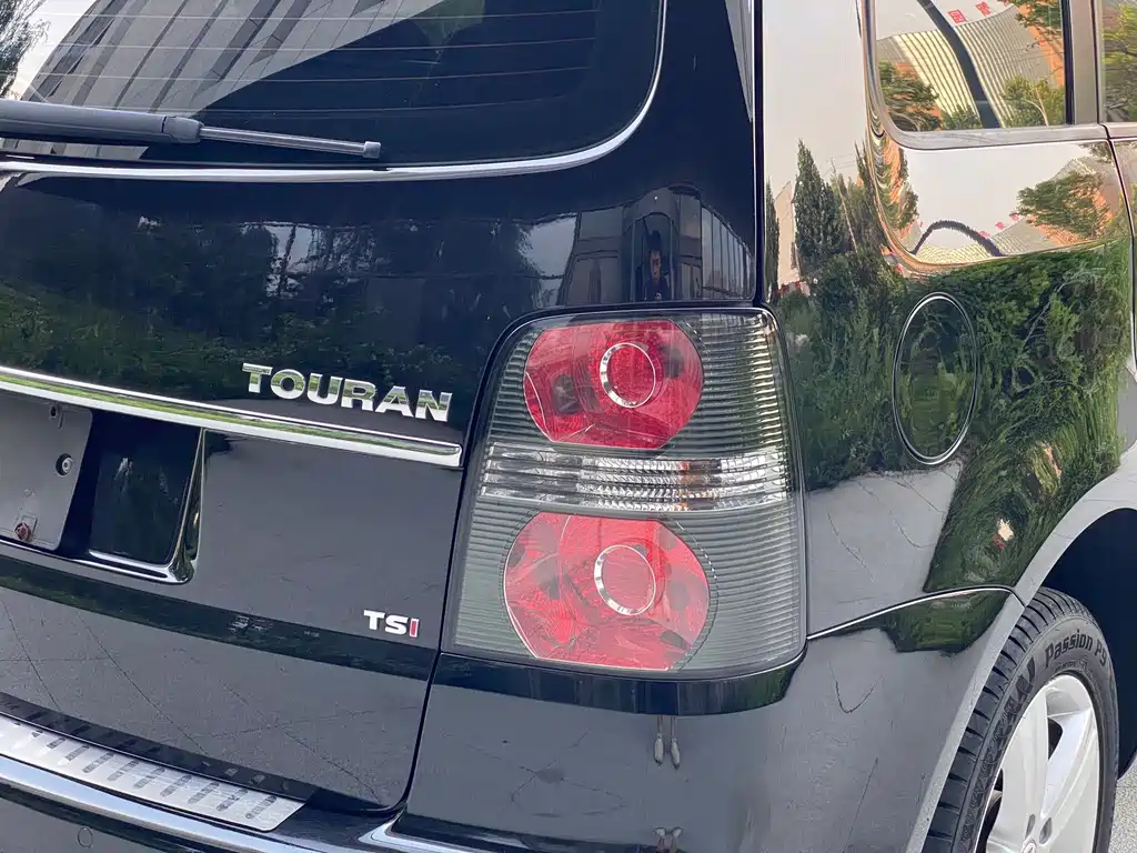Volkswagen Touran 2015 — фото 16