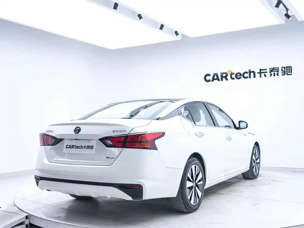 Nissan Teana 2021 — фото 22