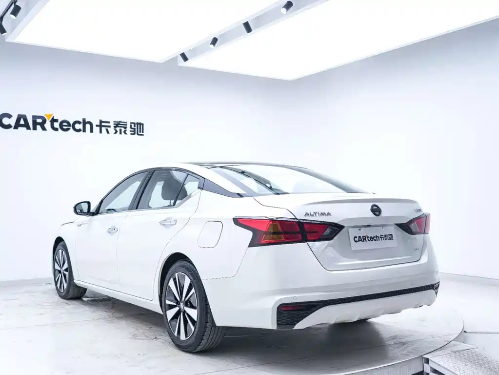 Nissan Teana 2021 — фото 21