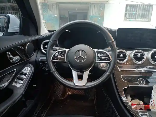 Mercedes-Benz C-Class 2021