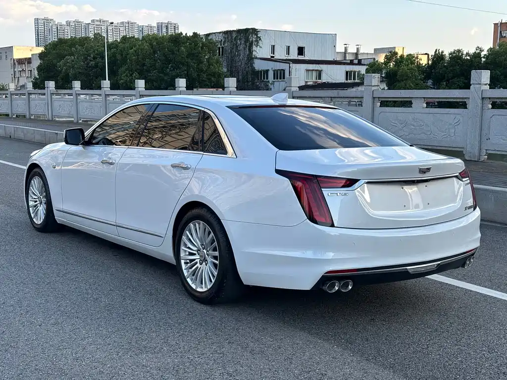 Cadillac CT6 2021 — фото 9