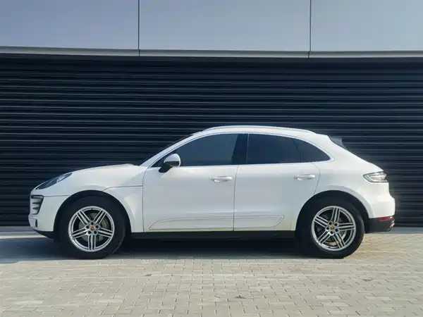 Porsche Macan 2014