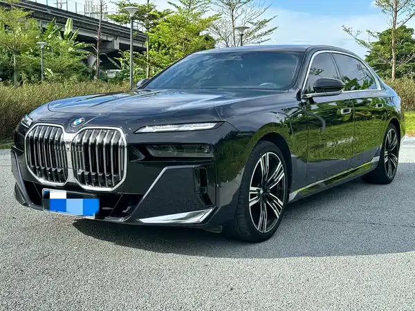 BMW 7 Series 2024