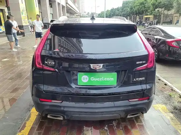 Cadillac XT4 2021