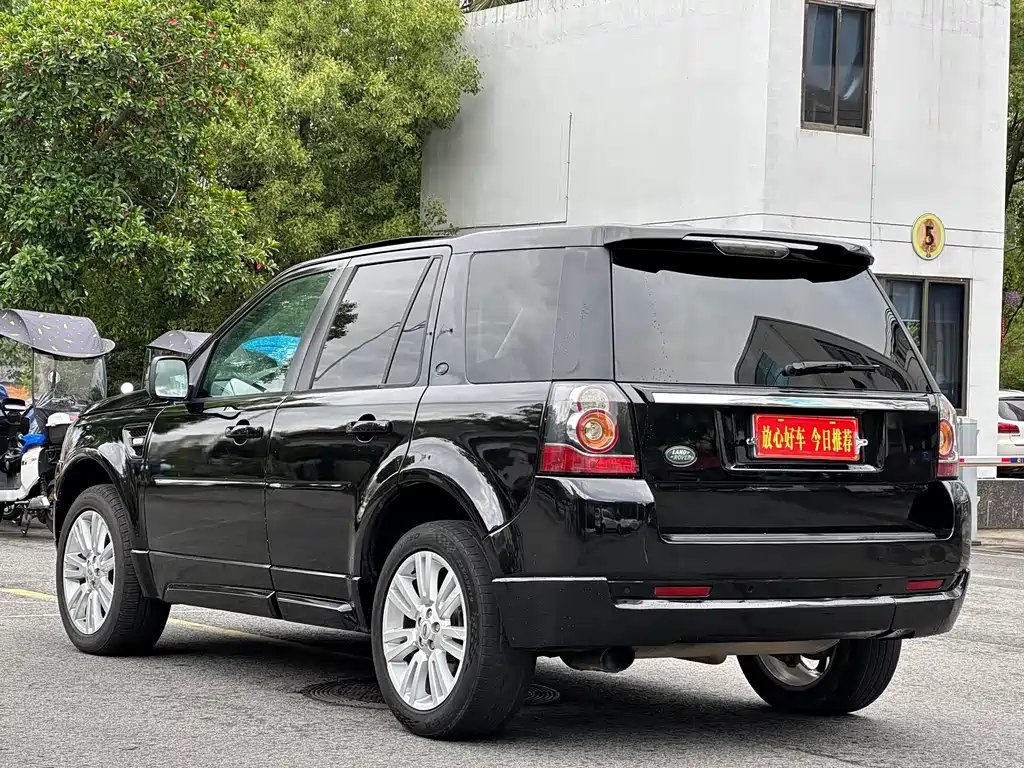 Land Rover Freelander 2 2014 — фото 4