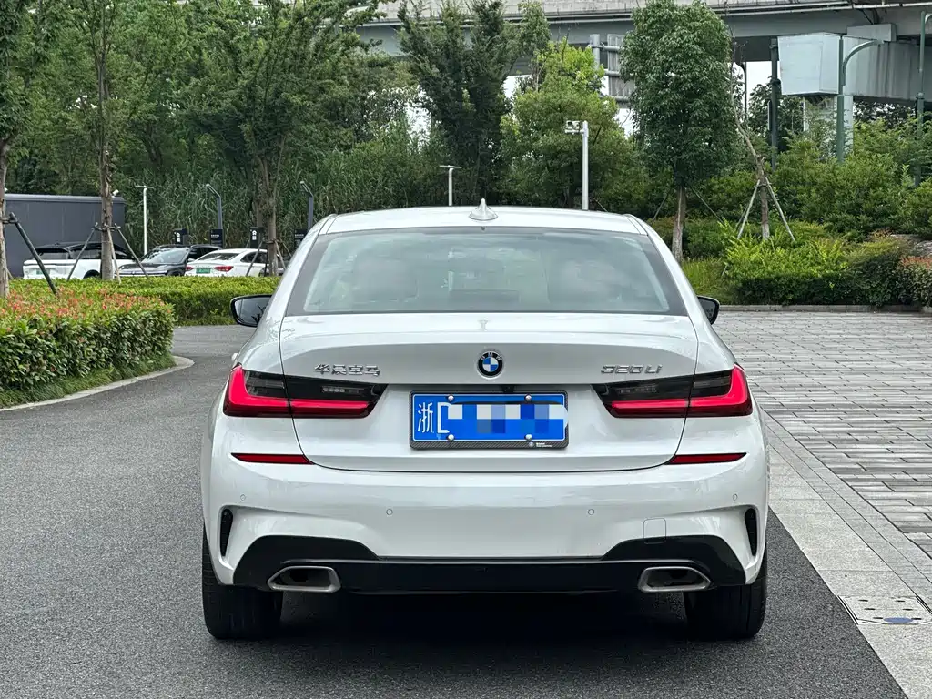 BMW 3 Series 2022