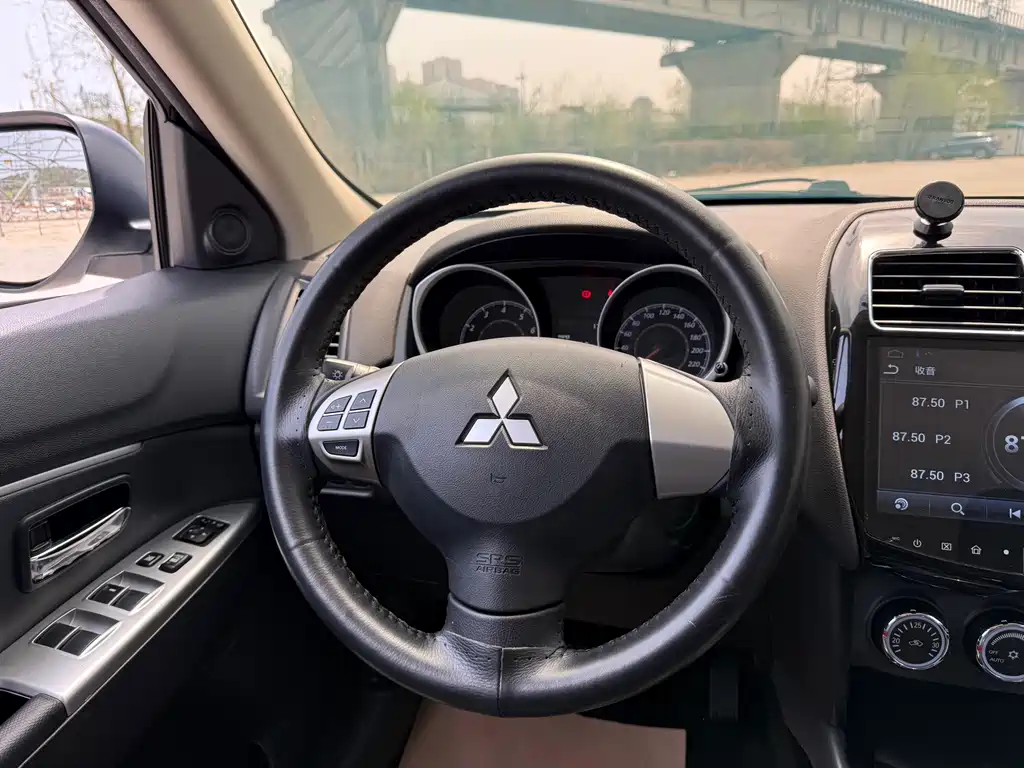 Mitsubishi ASX 2017 — фото 9