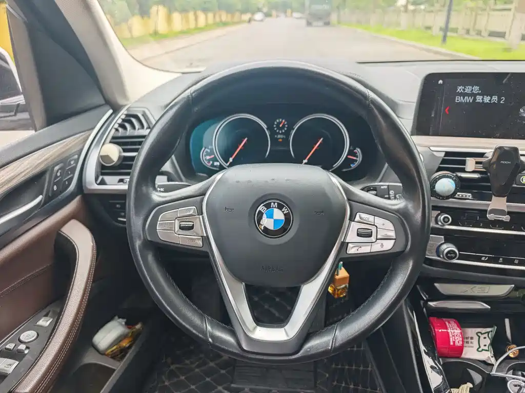 BMW X3 2018 — фото 11