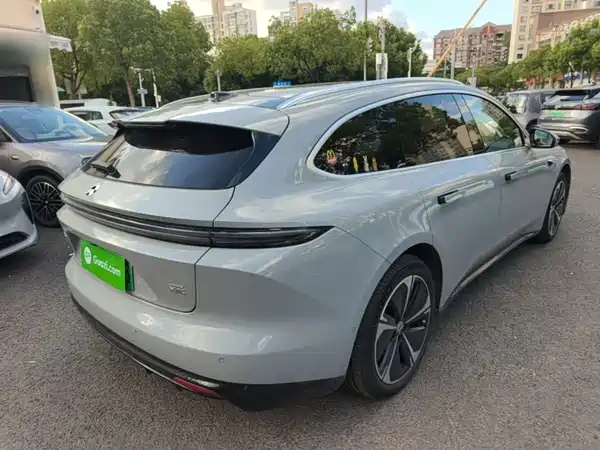 NIO ET5T 2025