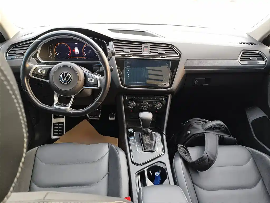 Volkswagen Tiguan L 2021 — фото 12