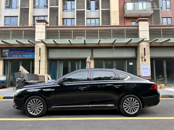 GAC Trumpchi GA8 2018