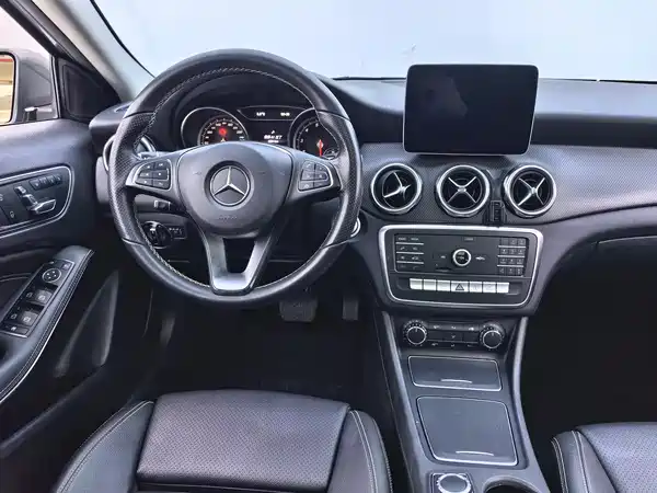 Mercedes-Benz GLA 2018