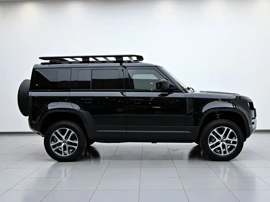 Land Rover Defender 2024 — фото 6