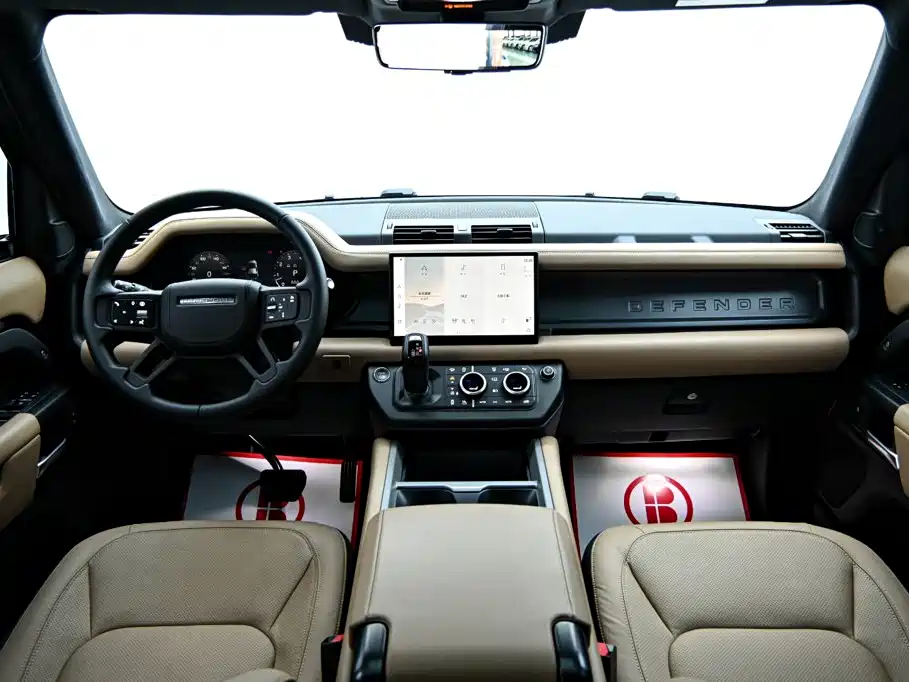 Land Rover Defender 2024 — фото 15