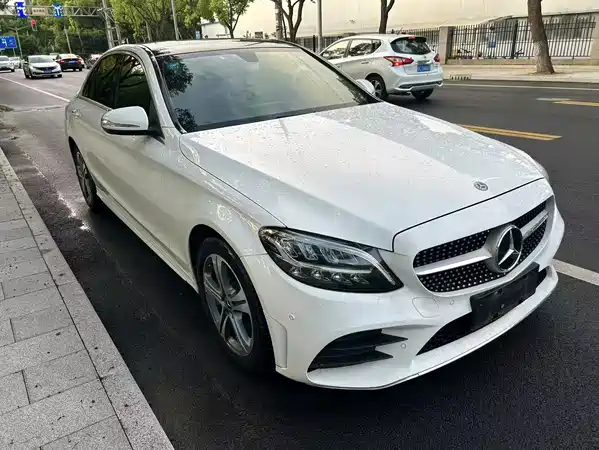 Mercedes-Benz C-Class 2019