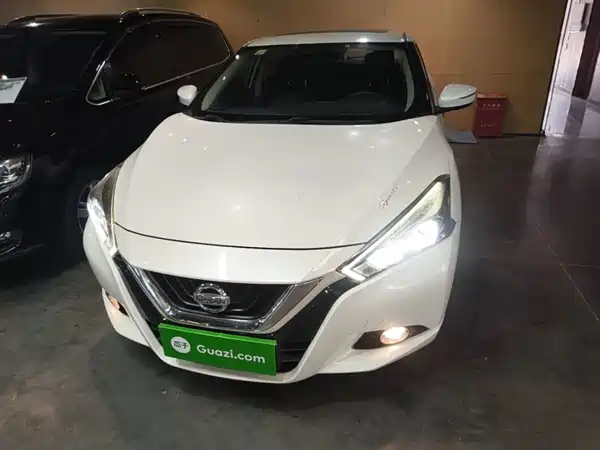 Nissan Bluebird 2019