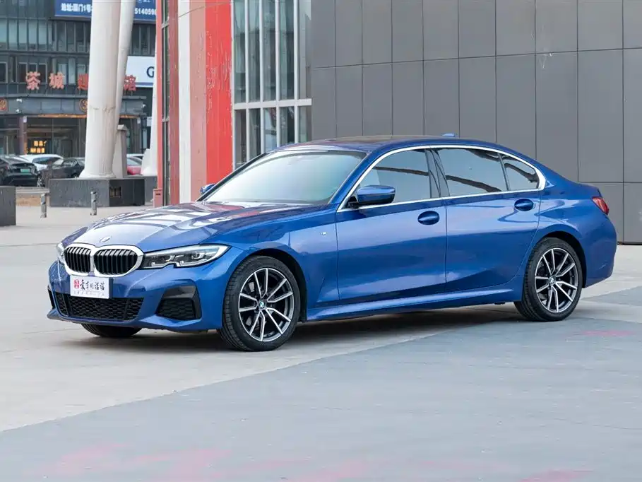 BMW 3 Series 2020 — фото 1
