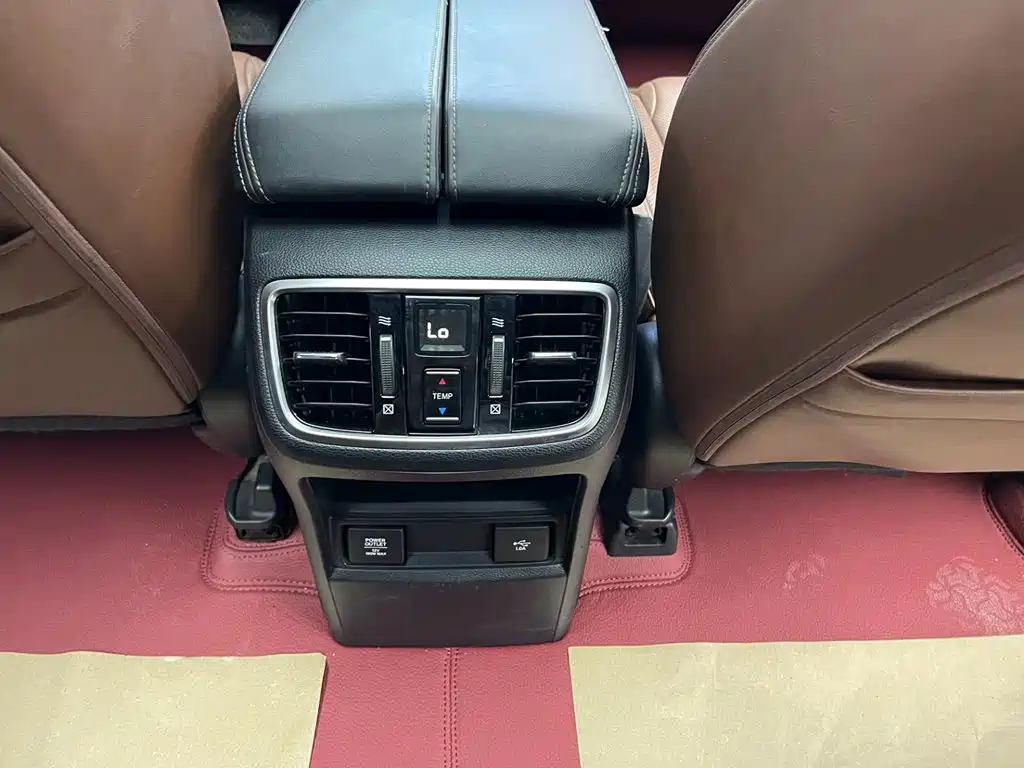 Honda UR-V 2017 — фото 14