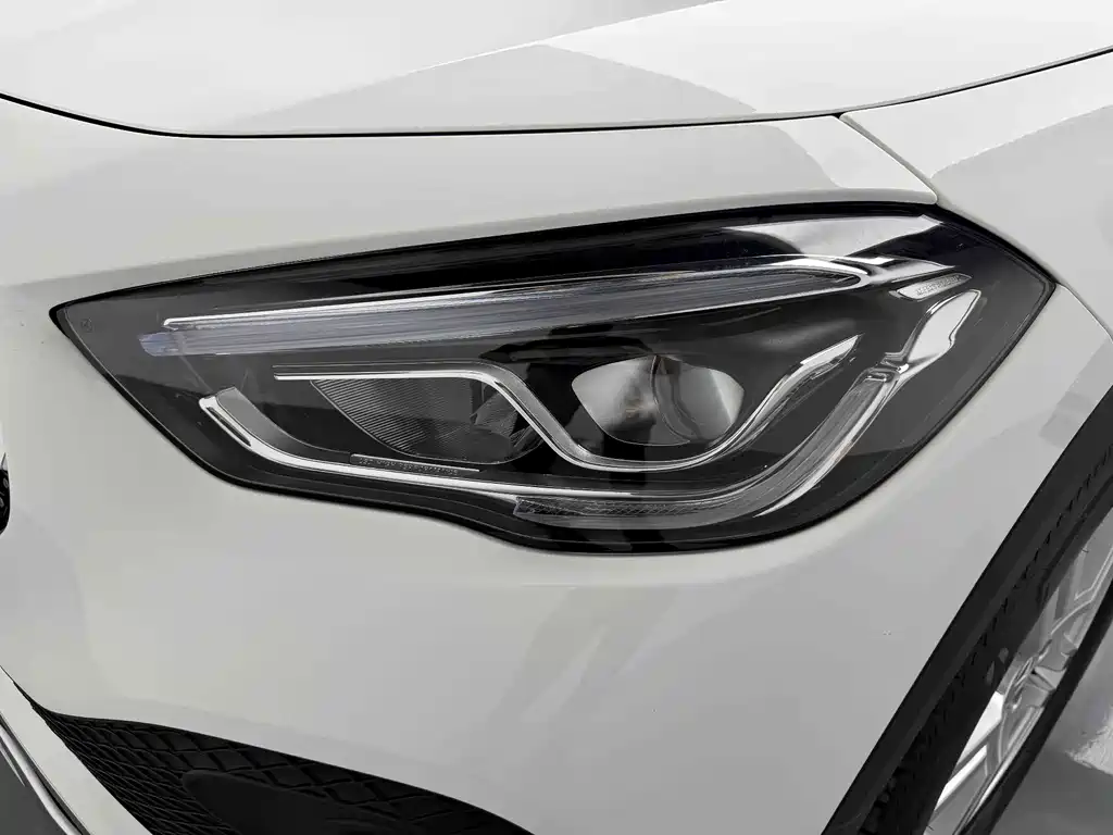 Mercedes-Benz GLA 2023 — фото 8