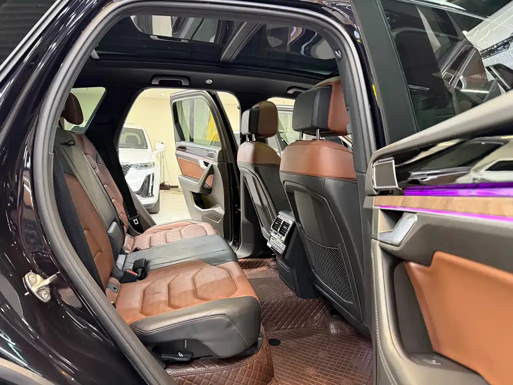 Volkswagen Touareg 2019 — фото 11