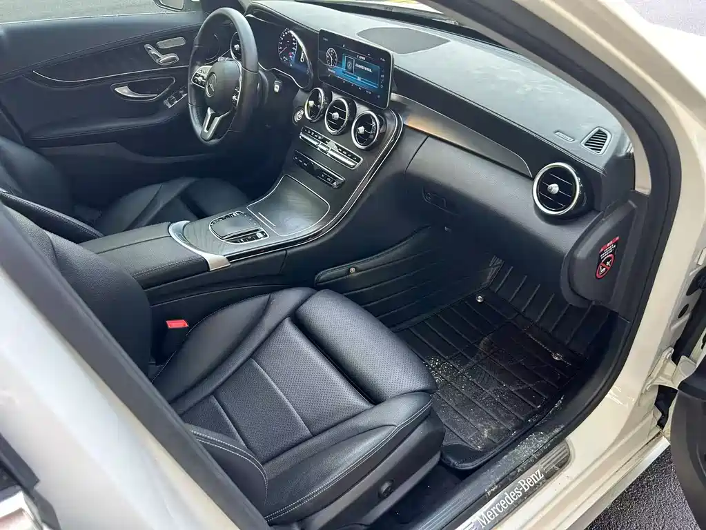 Mercedes-Benz C-Class 2019 — фото 8