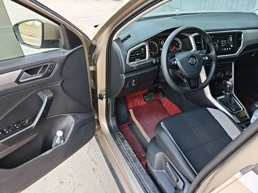 Volkswagen T-Roc 2020 — фото 16