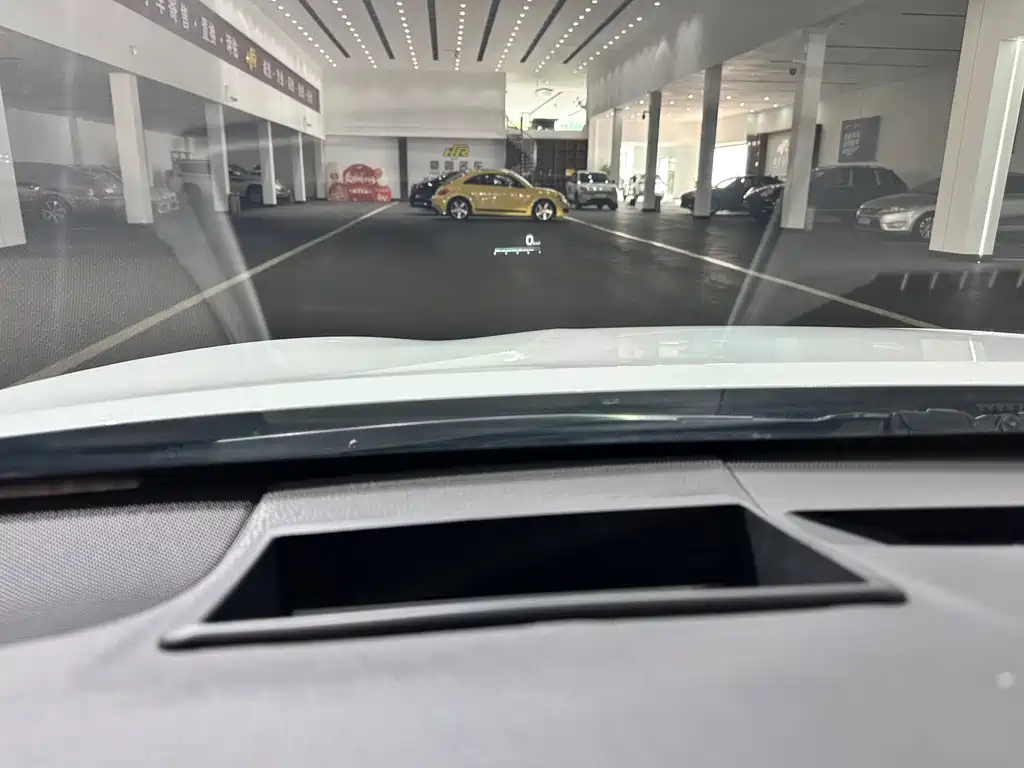 Toyota Camry 2020 — фото 13