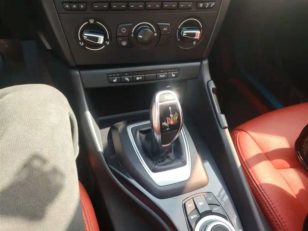 BMW X1 2016 — фото 11