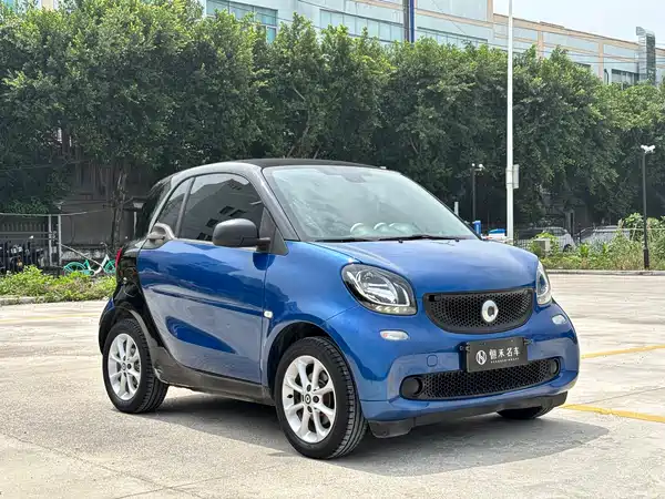 smart fortwo 2018