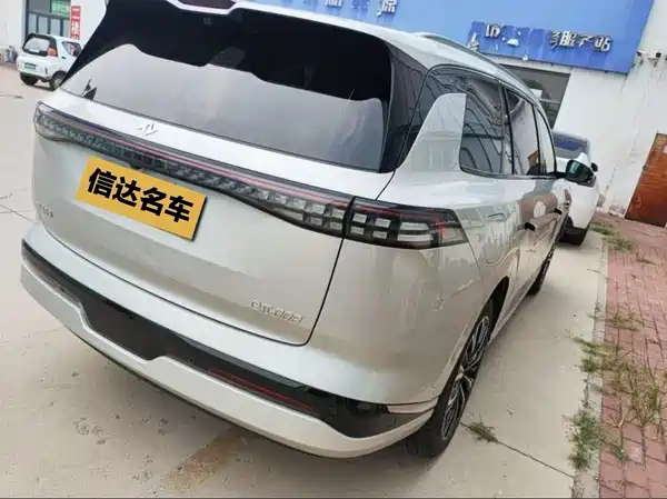 Dongfeng e008 2025