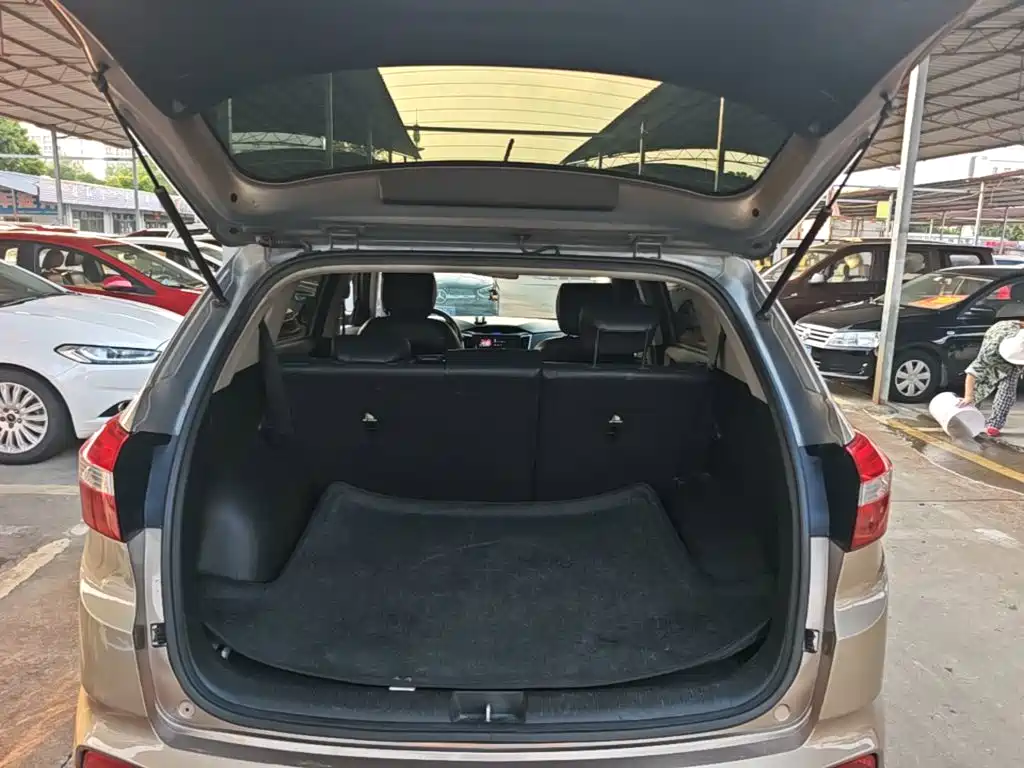 Hyundai ix25 2017 — фото 19