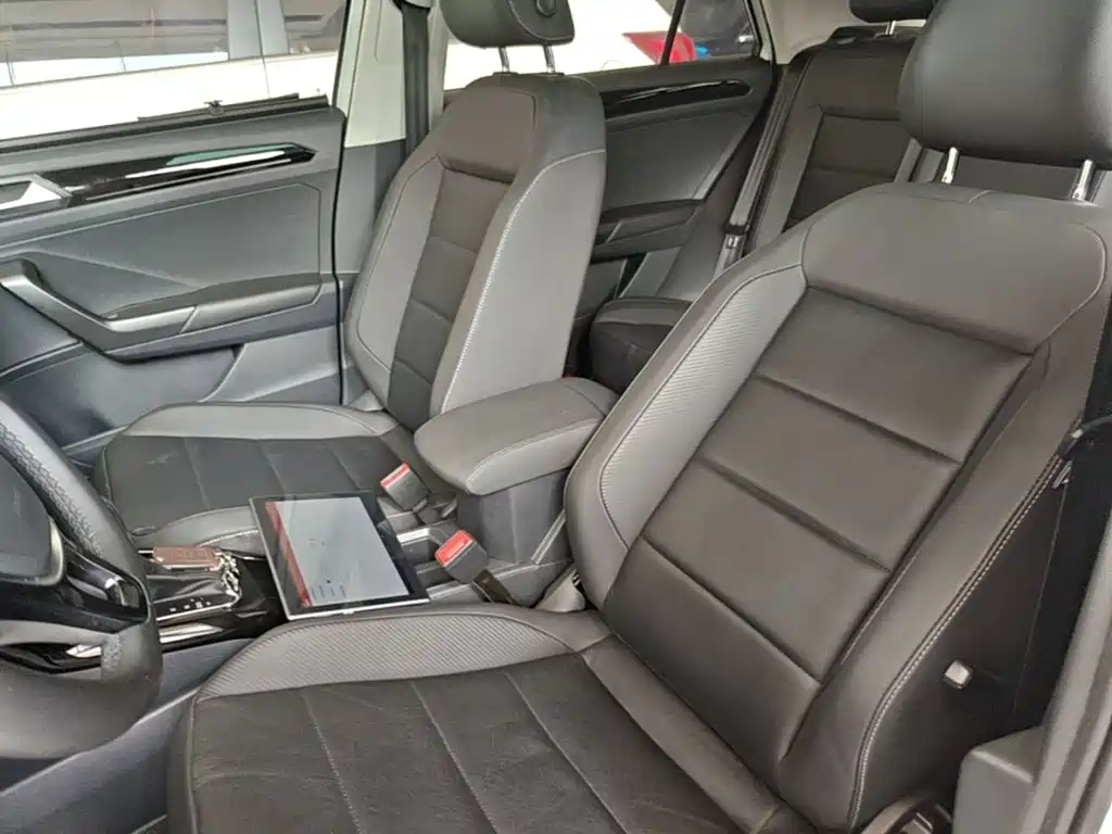 Volkswagen T-Roc 2020 — фото 15