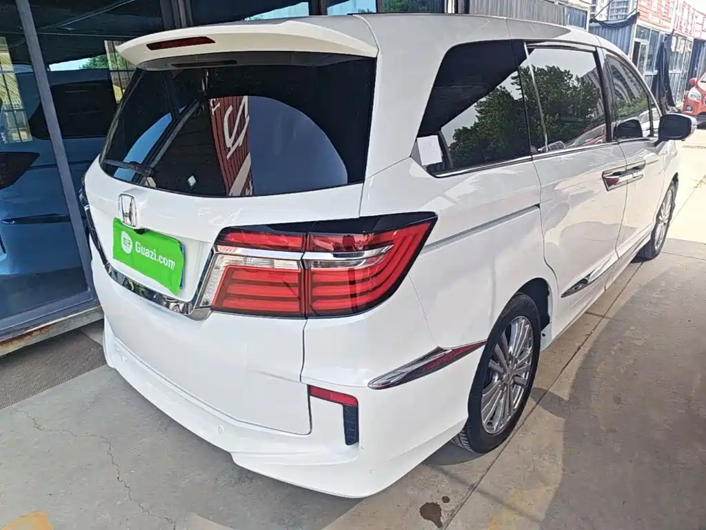 Honda Elysion 2018