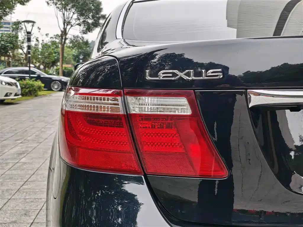 Lexus LS 2008 — фото 13