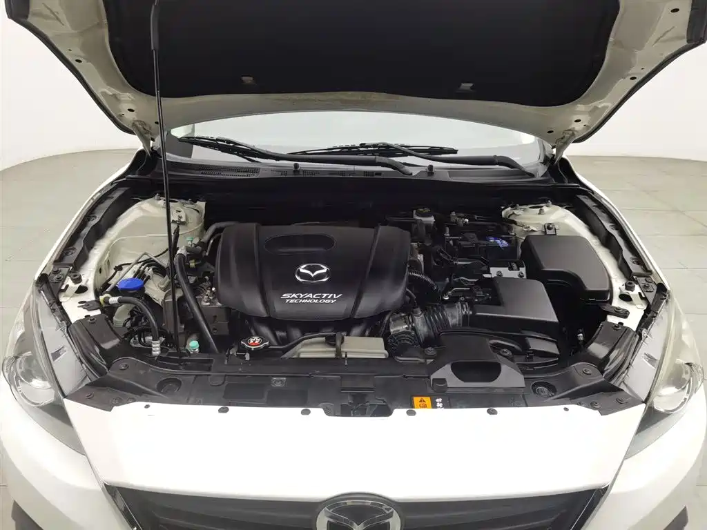 Mazda 3 Axela 2016