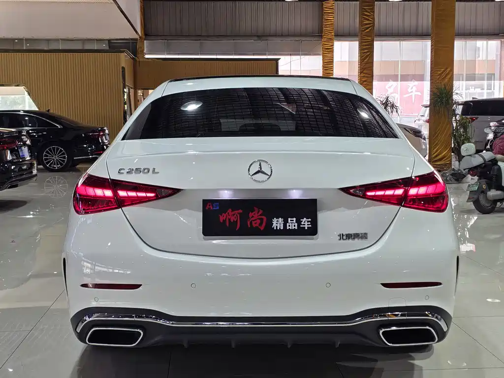Mercedes-Benz C-Class 2023 — фото 17