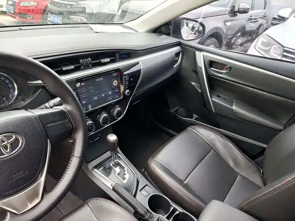 Toyota Corolla 2015